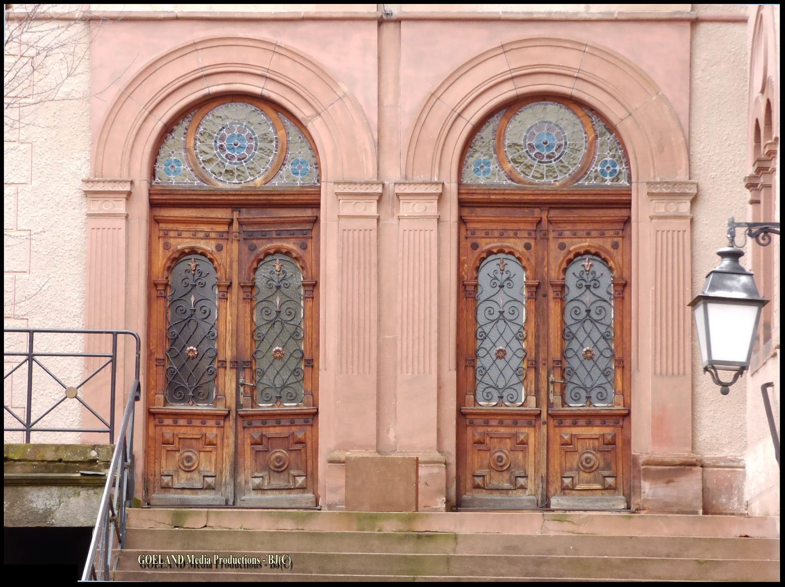Portes de la Synagogue d'INGWILLER ( Alsace - Gd Est )