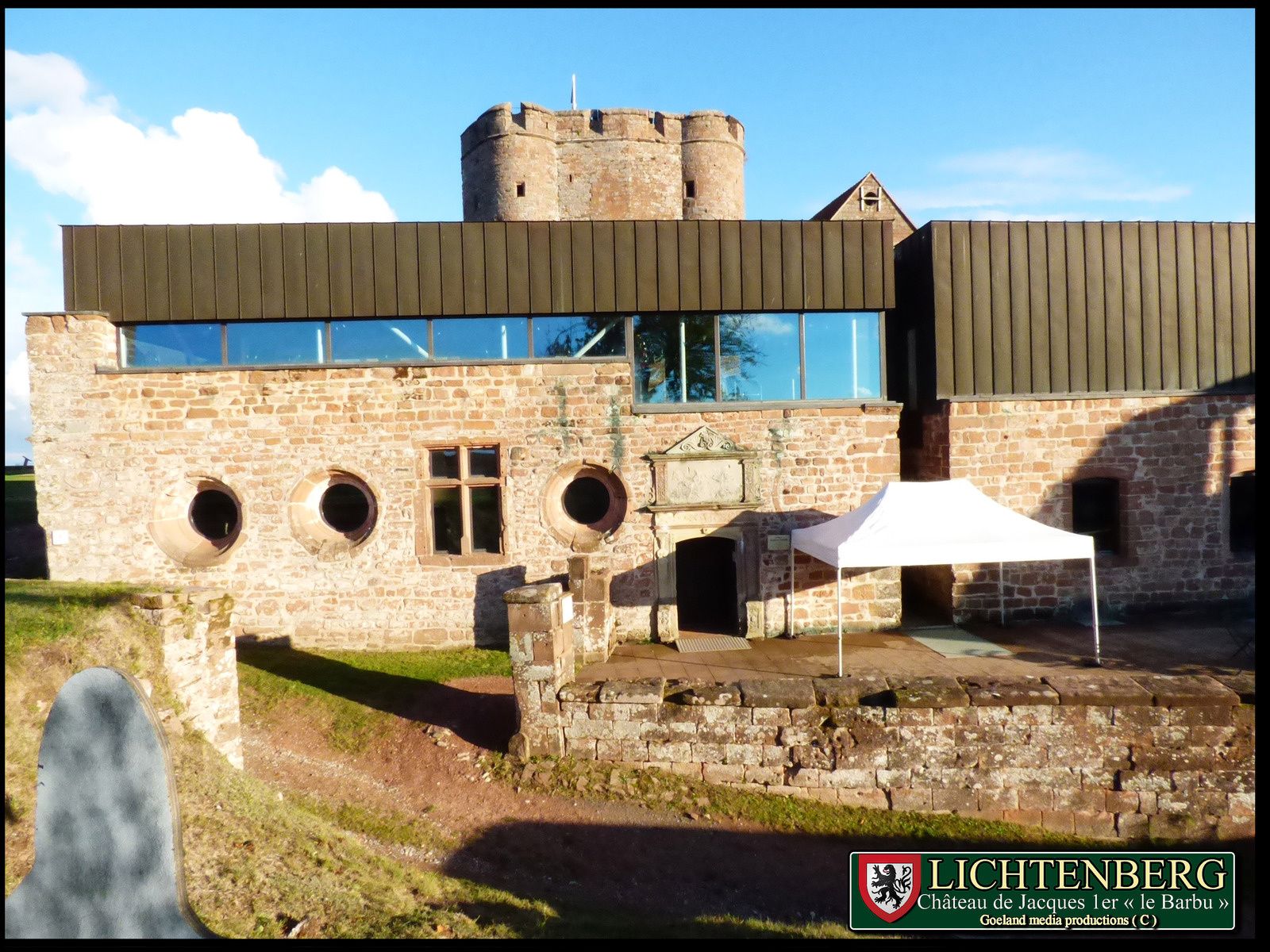 forteresse de LICHTENBERG  - bâtiments d'exposition - XX éme S.