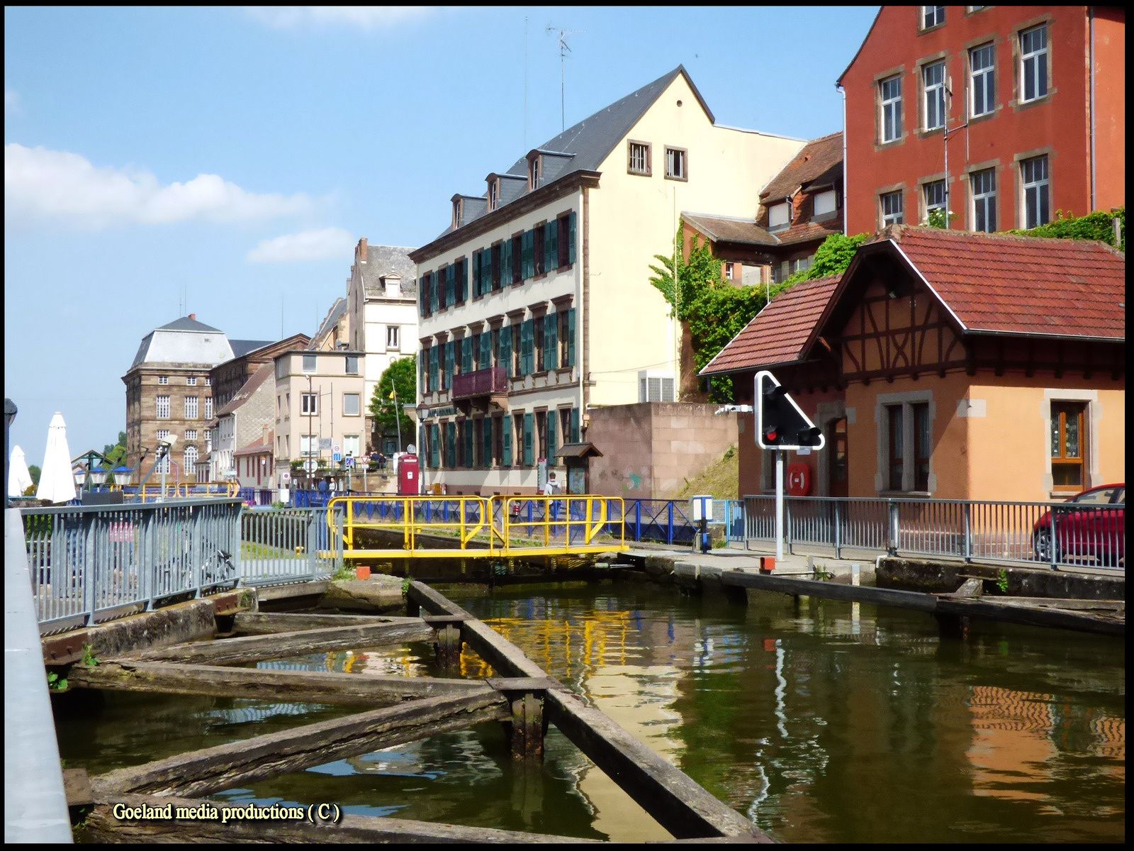 EGLISE collégiale de la NATIVITE saverne CANAL de la MARNE au RHIN alsace