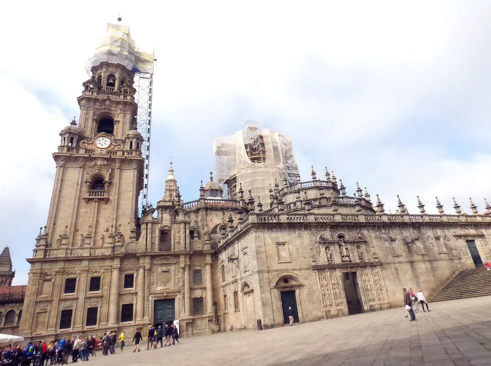 SANTIAGO de COMPOSTELA - LE SANCTUAIRE