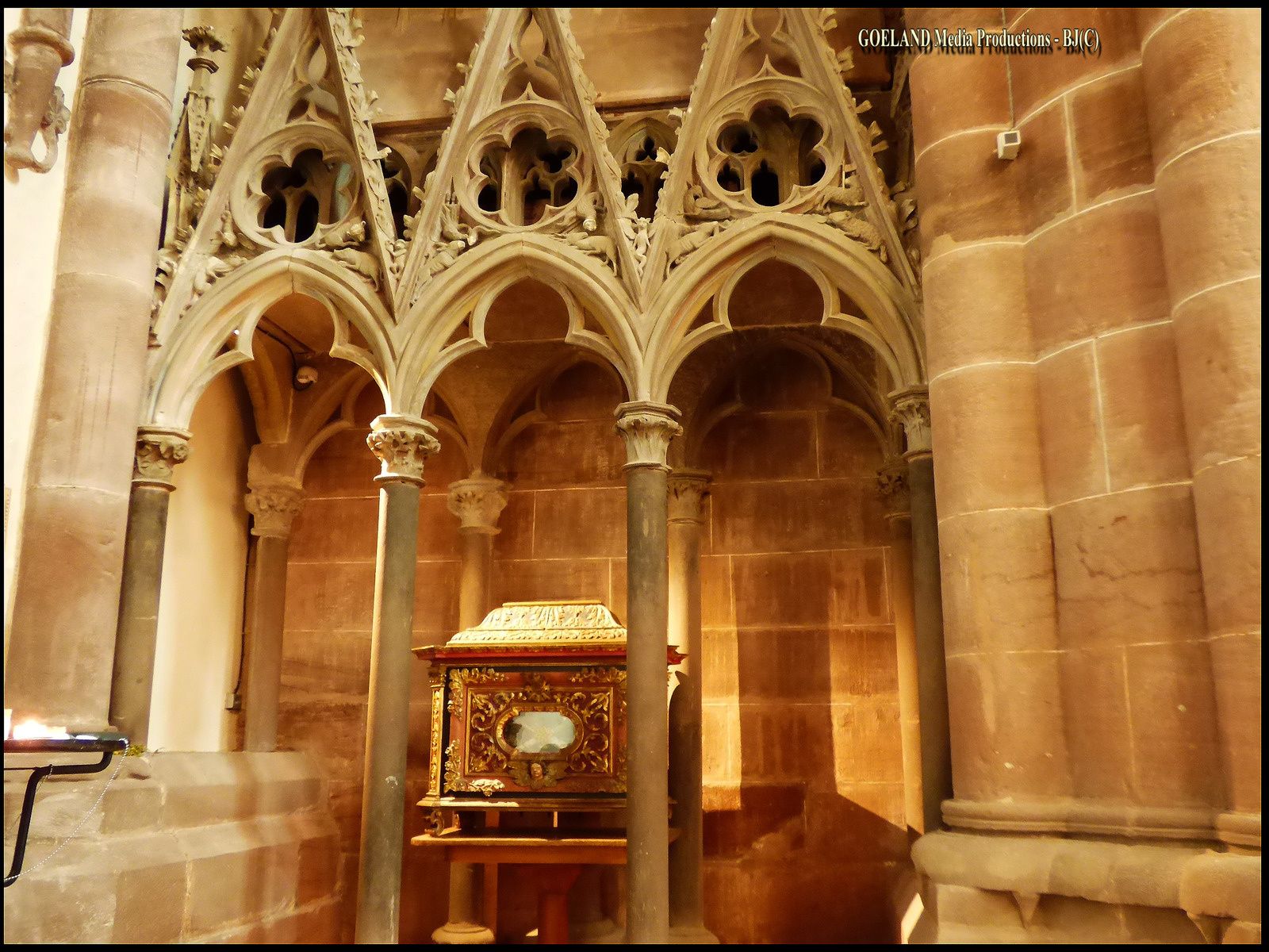 reliques de st adelphe
