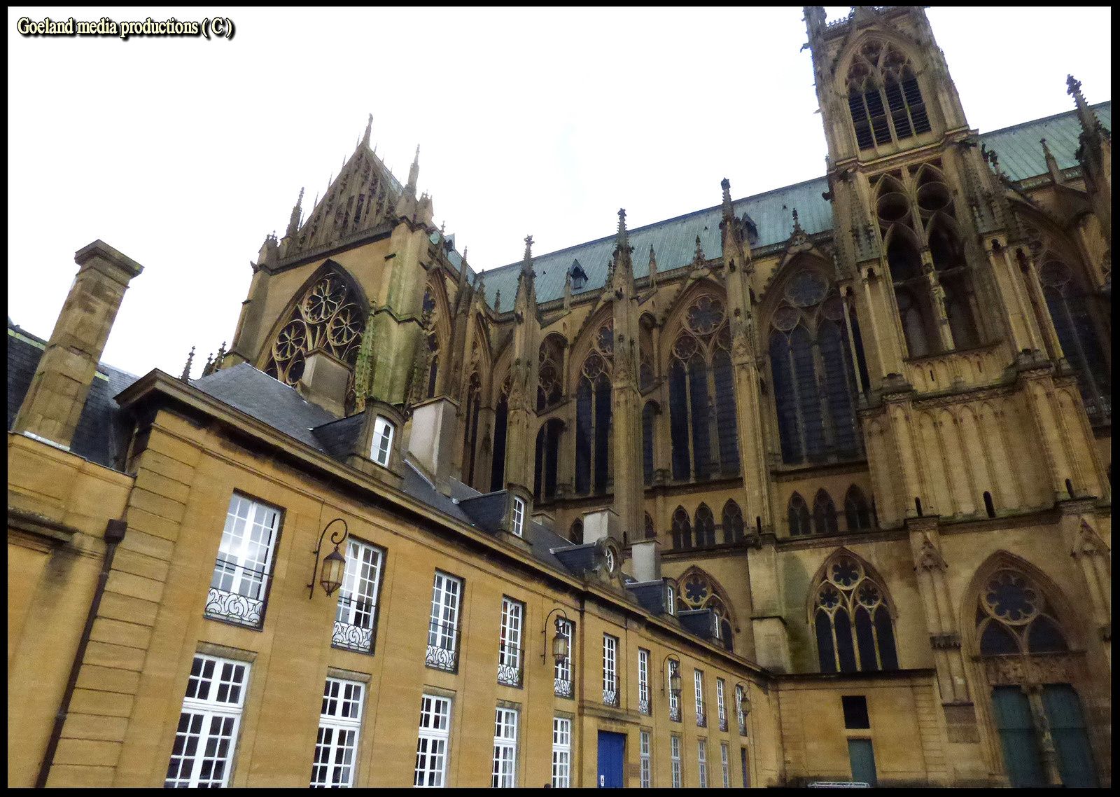 Les rues de Metz ( Moselle Grand est ) sur les rives de la riviére Moselle