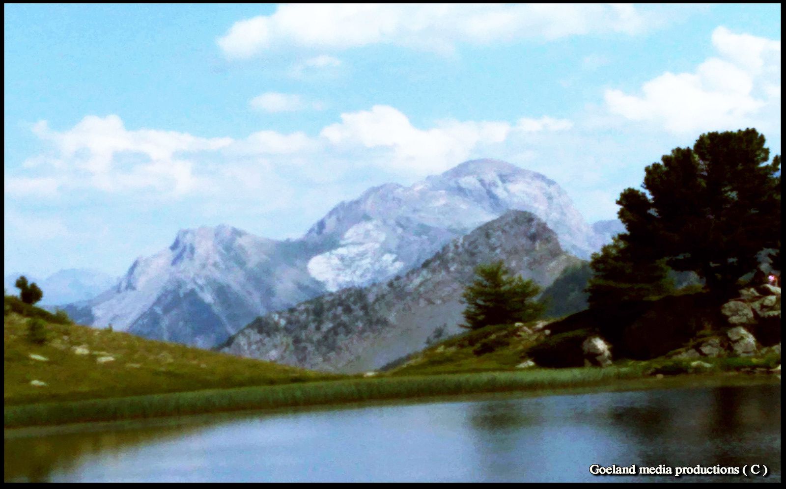 LAC NOIR - lacs du COL BAS - au pieds de Dormillouse - Alpes de Hte Provence