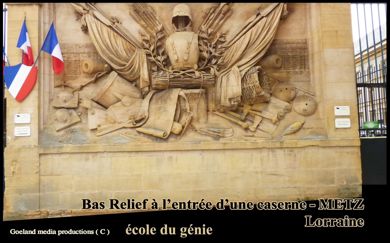 Bas relief devant la Caserne du Génie Militaire - METZ - près du Palais du Gouverneur Militaire