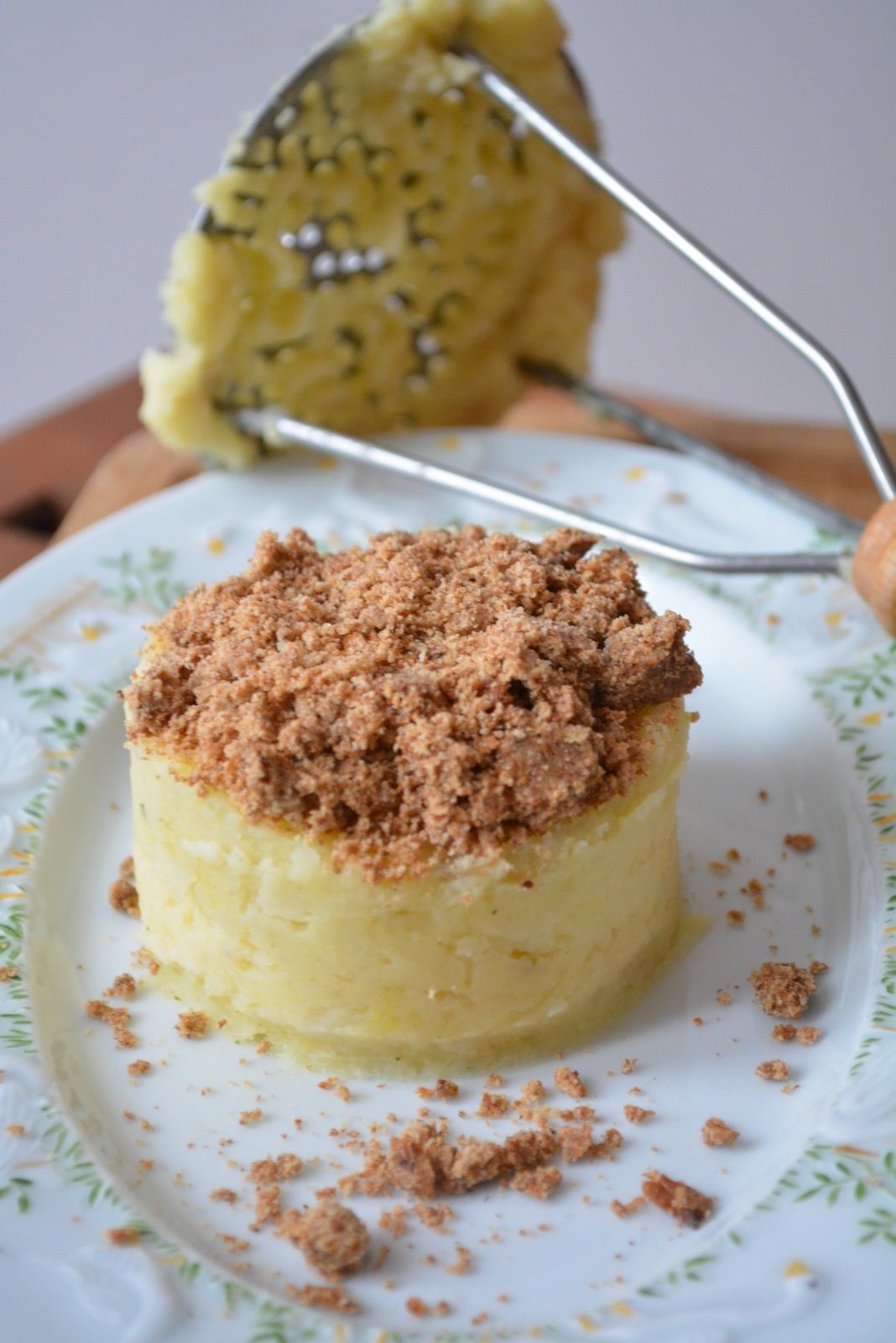 Puree Pomme De Terre Celeri Rave Et Son Crumble Noix Panamsaine