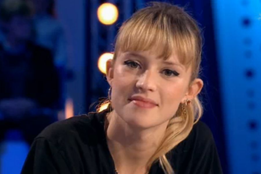 Angele Est La Plus Belle Chanteuse Francaise Vivreaupresent