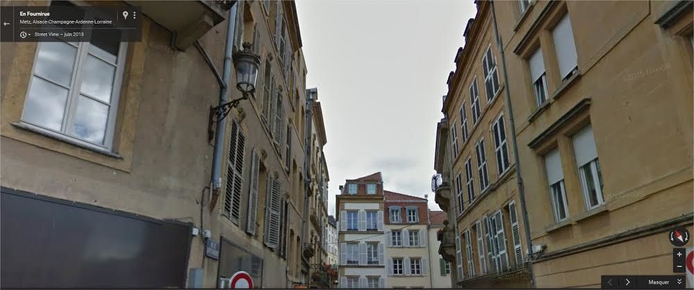 Crédit photo Google Street à Metz, en juin 2015. L'ovni n'est plus là !