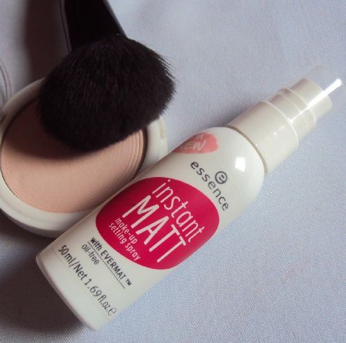 Essence Keep it PERFECT! spray fixateur de maquillage