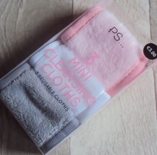 Les mini serviettes démaquillantes de P.S. (Primark) - Le blog de Mamzelle  KitKat