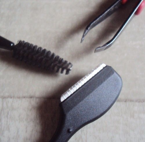 sourcil rasoir