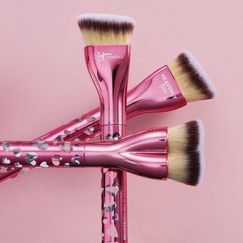 Love is the foundation brush de It Cosmetics - Le blog de Mamzelle KitKat