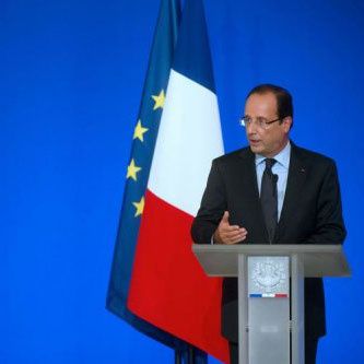 Lu pour vous : POURQUOI BOZIZÉ PART DU CAMEROUN : LE PRÉSIDENT FRANÇAIS, FRANÇOIS HOLLANDE, A OBTENU SON DÉPART DU PAYS DIMANCHE DERNIER POUR NE PAS FÂCHER IDRISS DEBY