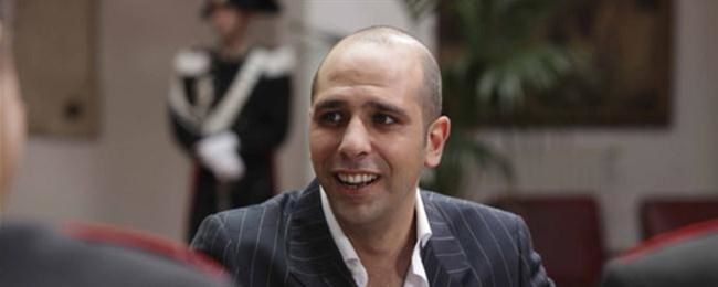 SCARICA IL FILM DI CHECCO ZALONE SOLE A CATINELLE