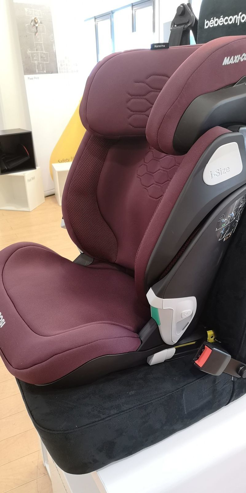 Bébé Confort Siège Auto Enfant Kore i-Size, Siège Auto de Groupe 2/3,  Rehausseur à Dossier avec ISOFIX, Sécurité i-Size, 100 - 150 cm, de 3 Ans  et Demi à 12 Ans, Authentic