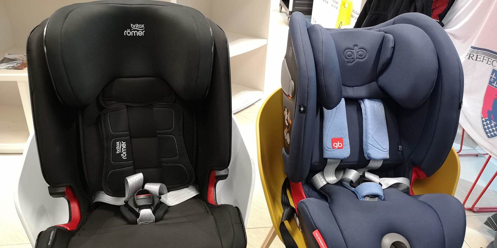 Comparatif GB Everna-fix et Britax Advansafix IV - Sécurange