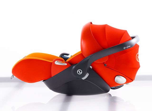 cybex aton q poussette compatible