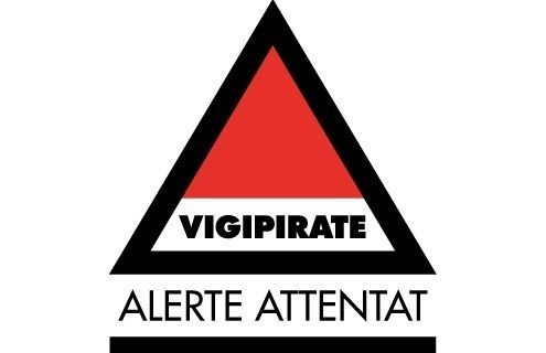 Protection du territoire national : près de 7 000 militaires engagés dès ce soir en protection du territoire national et 10 000 dès demain soir.