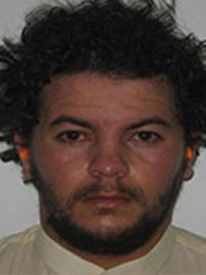 Dans le cadre du programme «Rewards for Justice», le secrétaire d'Etat John Kerry avait offert 3 millions de dollars pour des informations sur Tareq al-Harzi.