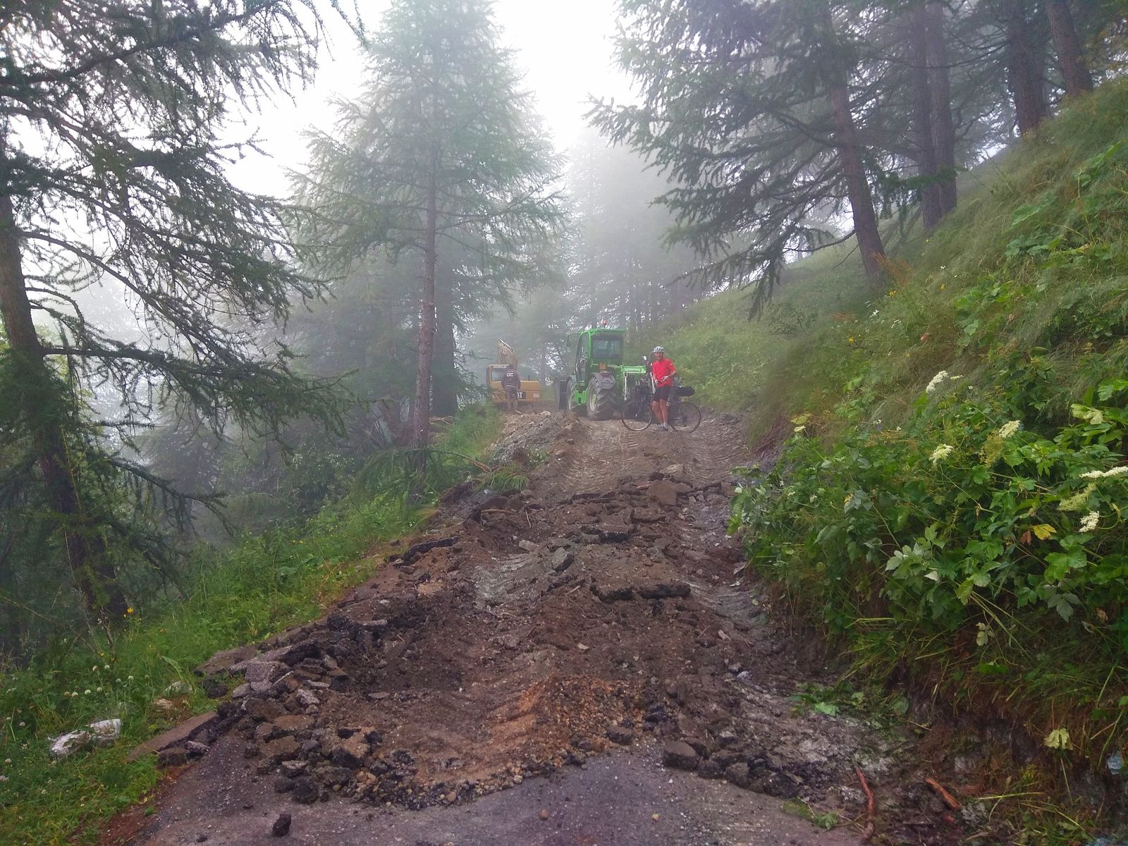 L'état de la route dans le col de Fauniera fait peur à voir...