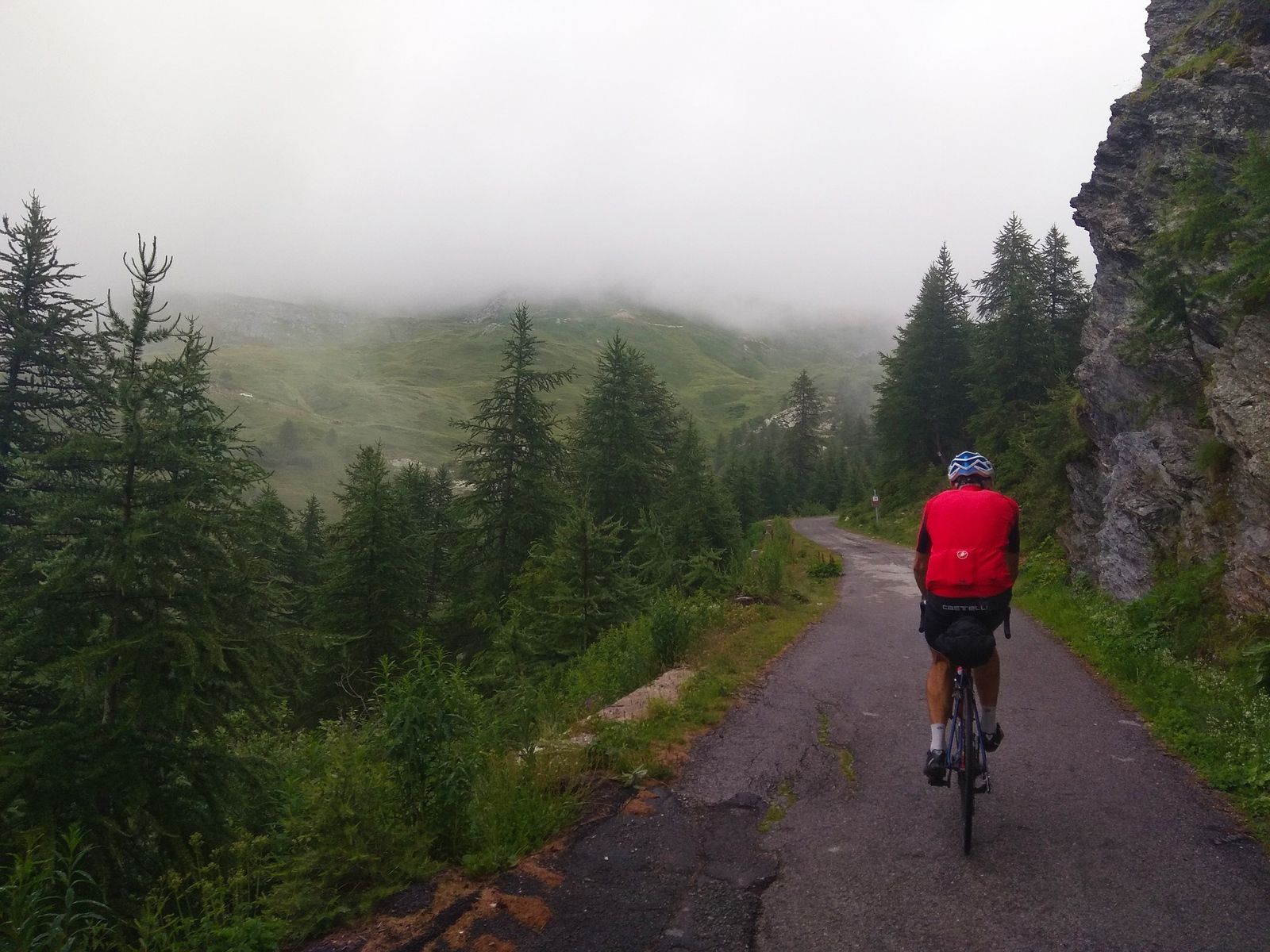 Jean-Philippe dans l'ascension du col de Fauniera