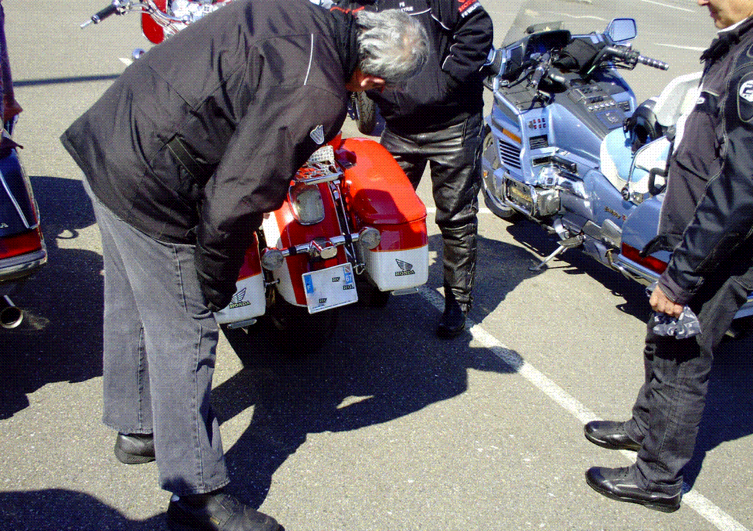 HÉ............... CHEAN MARIE TU AS REMARQUÉ QUOI??