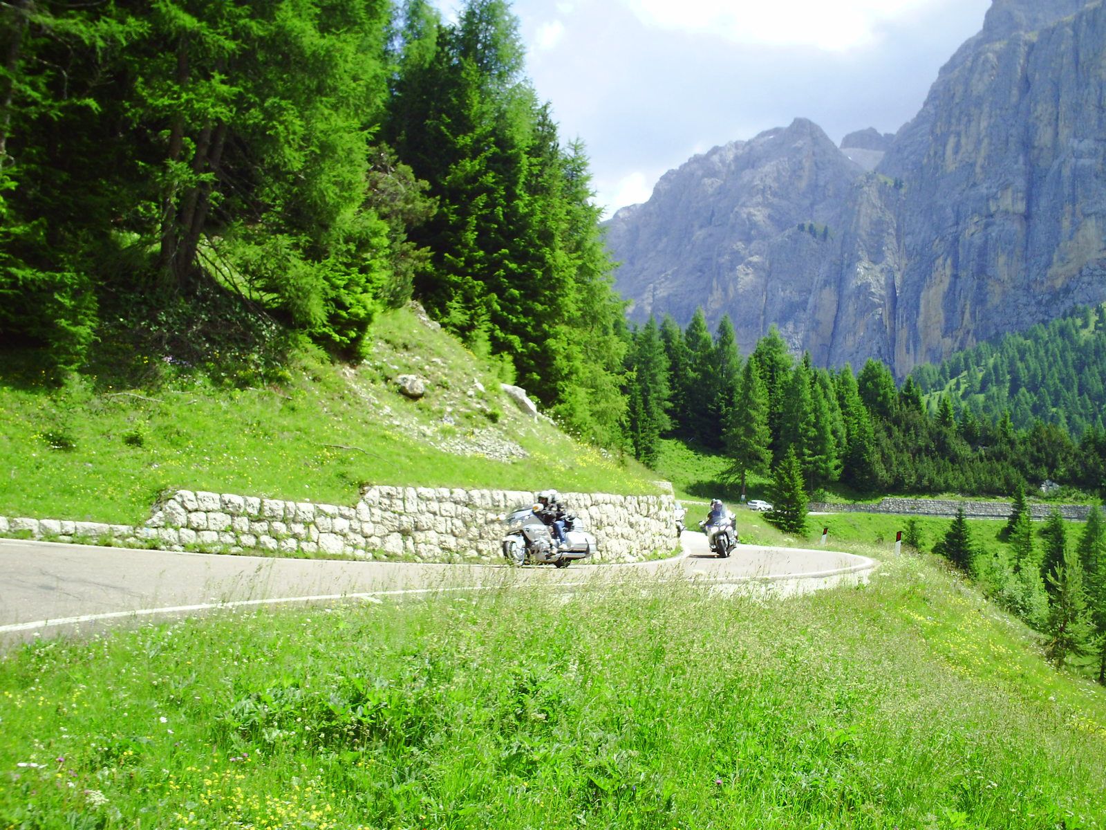 Goldwing Unsersbande - Périple Dolomites et Cinque terre  4th day Passo del Gardena et Bolzano