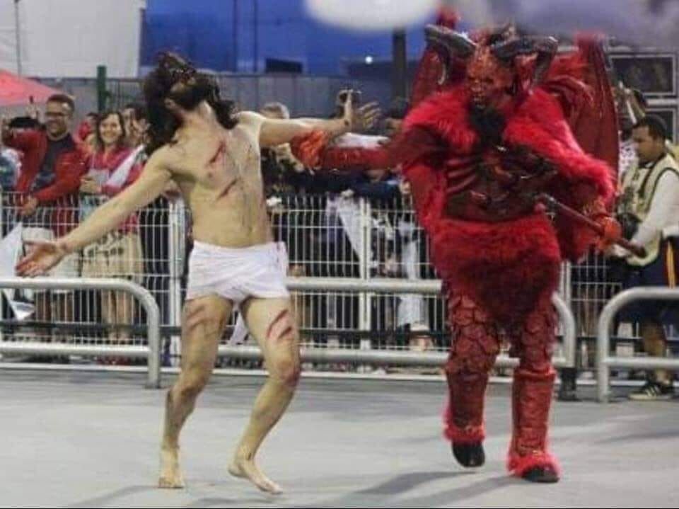 Brésil Carnaval 2019 Satan vainqueur de Jésus C2000