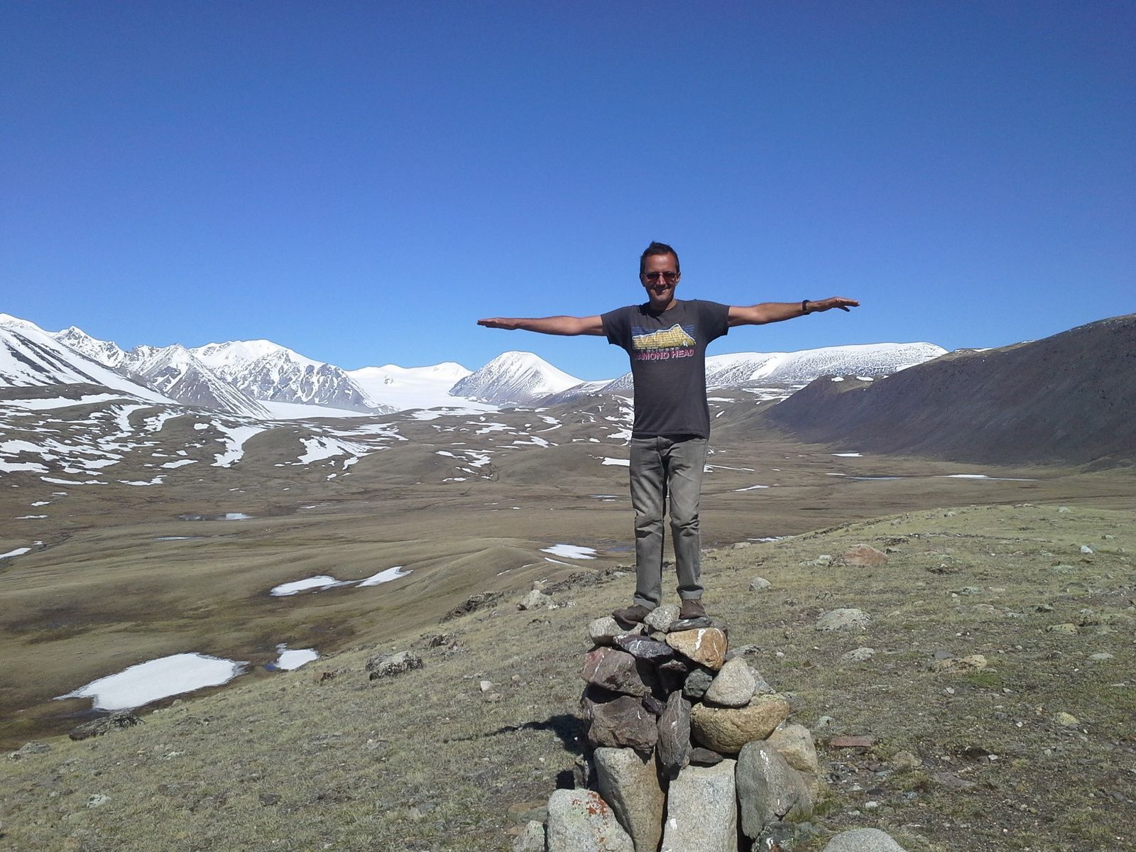 Sembano..bayeurstai.bayeurla ( bonjour ..au revoir..merci )