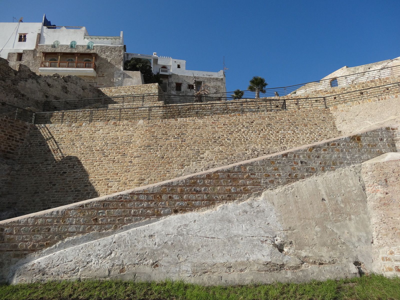 La muraille de la Médina de Tanger rénovée