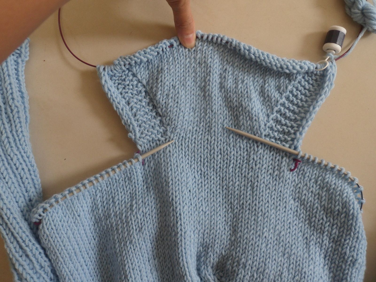 Tuto : faire une poche kangourou en top down