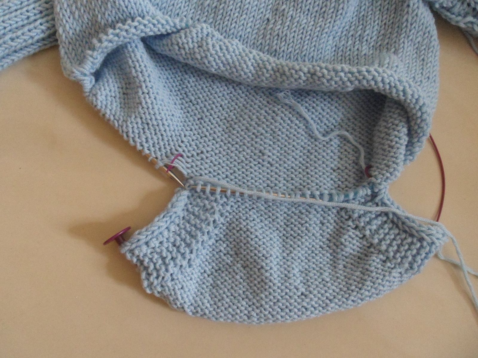 Tuto : faire une poche kangourou en top down