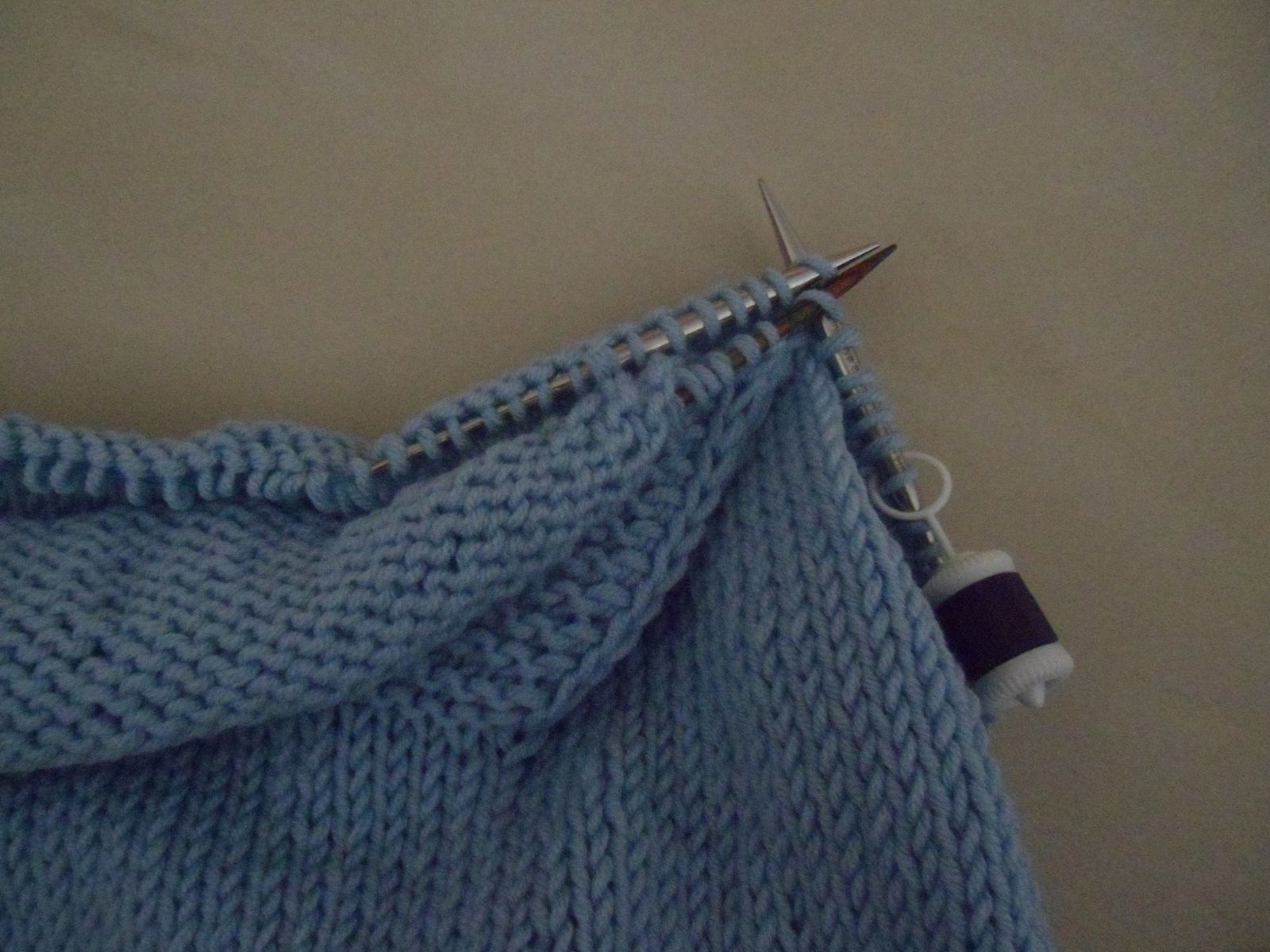 Tuto : faire une poche kangourou en top down