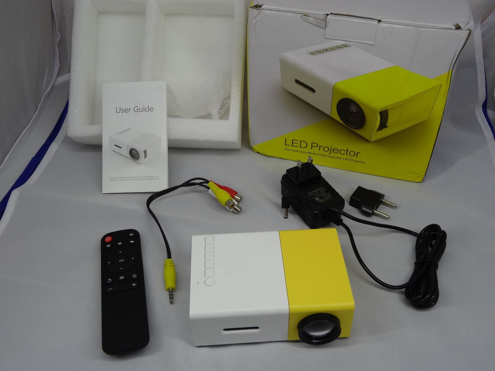 YG-300 : un mini vidéoprojecteur LED avec mediacenter autonome pour 20€ -  Chez Cyril
