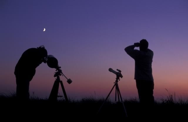 Ovni et astronomie, les astronomes et les ovnis