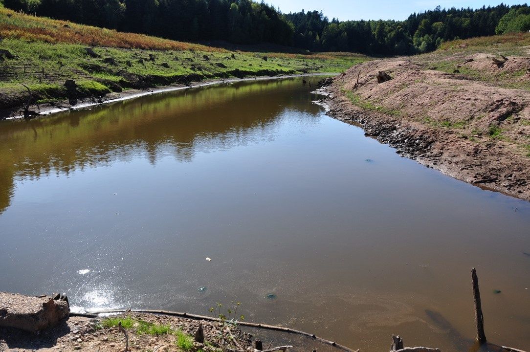 Combien De Temps La Maree Reste Basse Le Lac de Pierre Percée à marée ultra basse.........il est où le
