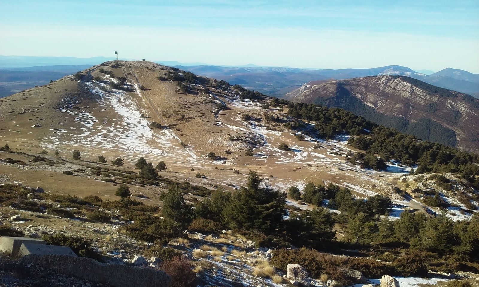 Montagne de Lachens (1 712m) par Séranon