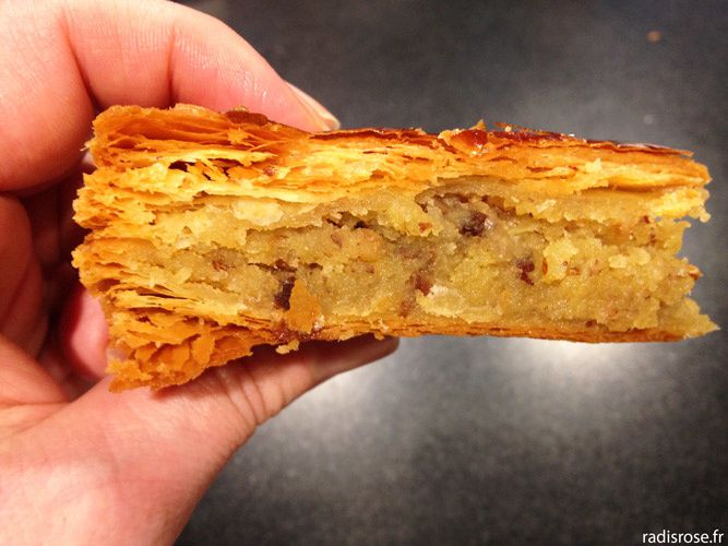 photo : https://radisrose.fr/ou-manger-une-bonne-galette-des-rois-patissier-paris/