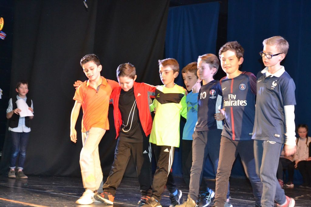 La classe européenne (CM1 et CM2)