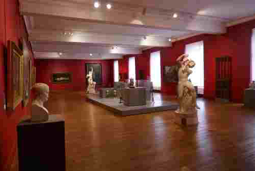 2. Salles du XIXe siècle du Musée des Beaux-Arts d’Arras Photo : Hervé Grandsart