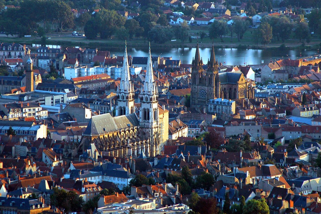MOULINS  Ville d'Art et d'Histoire
