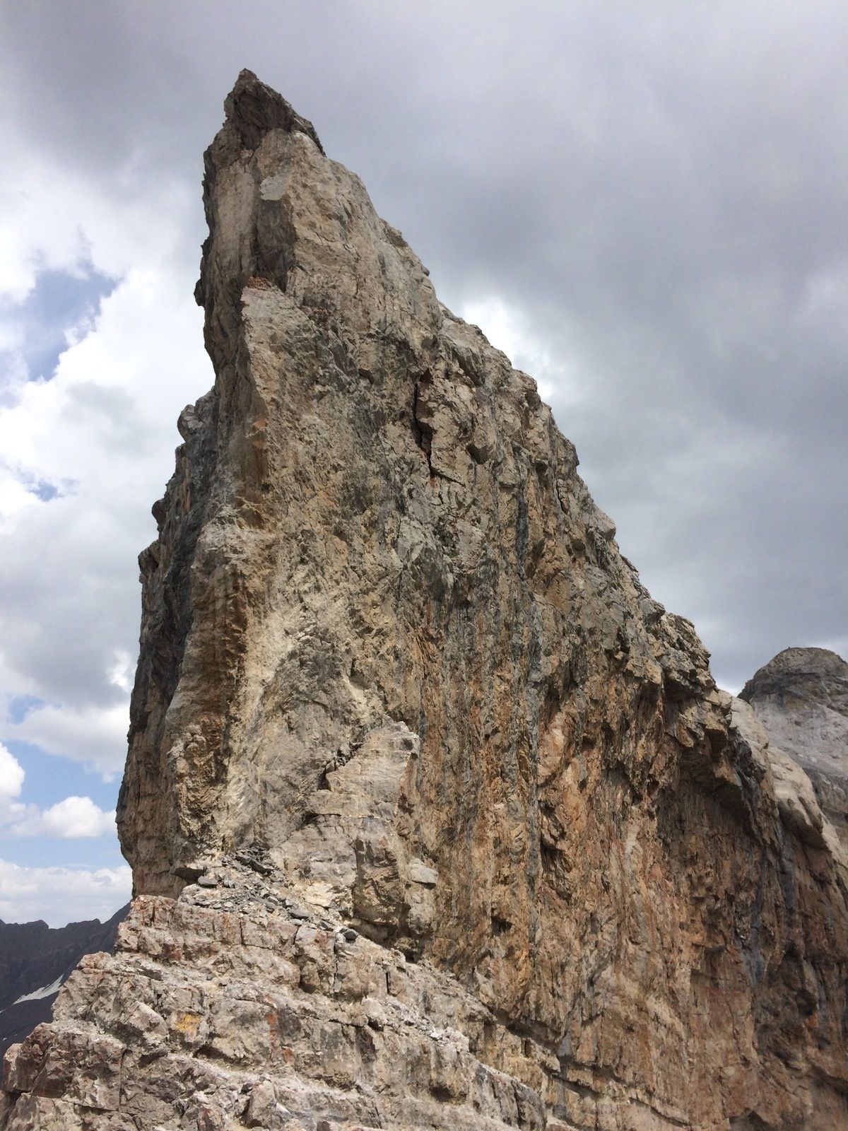 Les vires de la Escuzana et des Fleurs