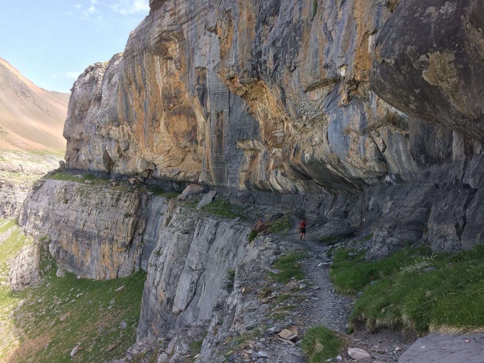 Les vires de la Escuzana et des Fleurs