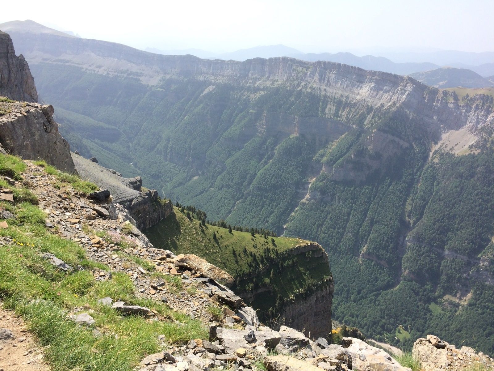 Les vires de la Escuzana et des Fleurs