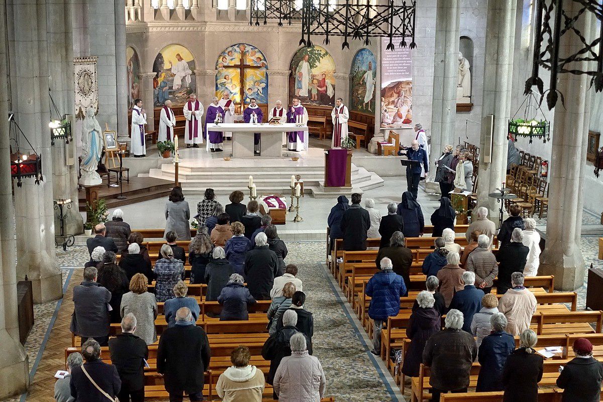 Messe d'adieu au père Georges Lecerf