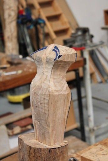 un beau buste stylisé ..... à suivre !!!