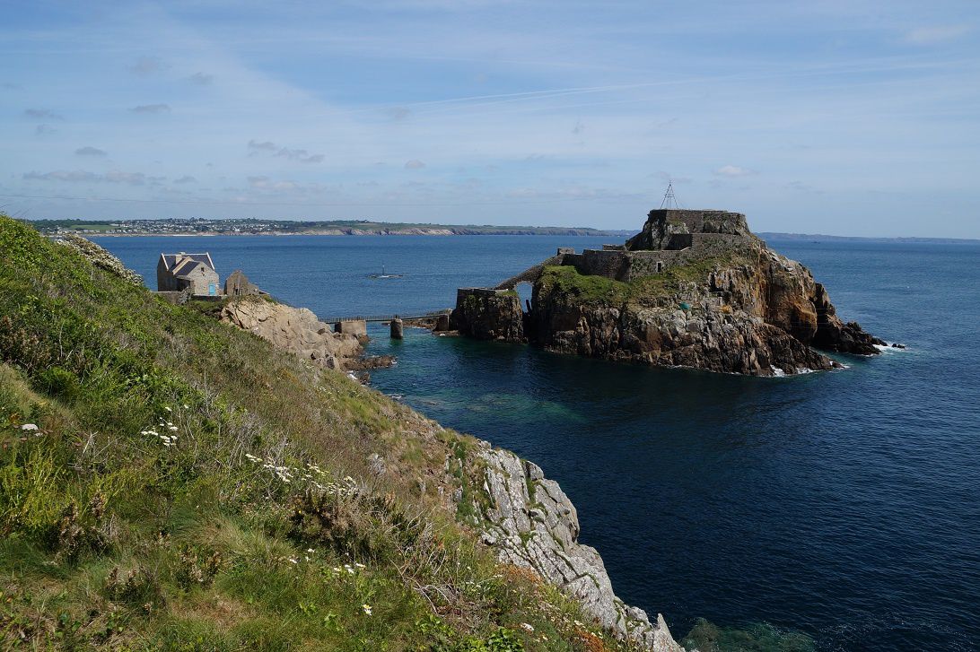 Carte postale de Bretagne : Le fort de Bertheaume