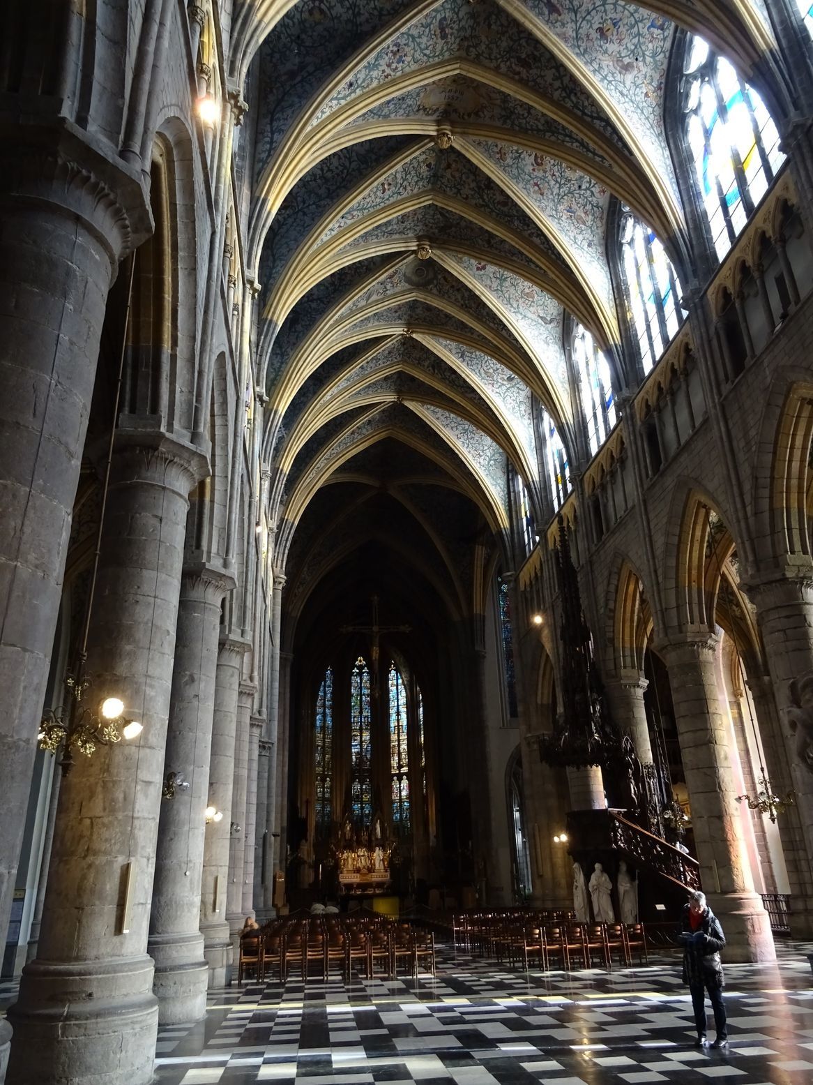 Liège Ainsi toujours poussé vers de nouveaux rivages