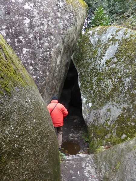 Il faut se faufiler entre les blocs...