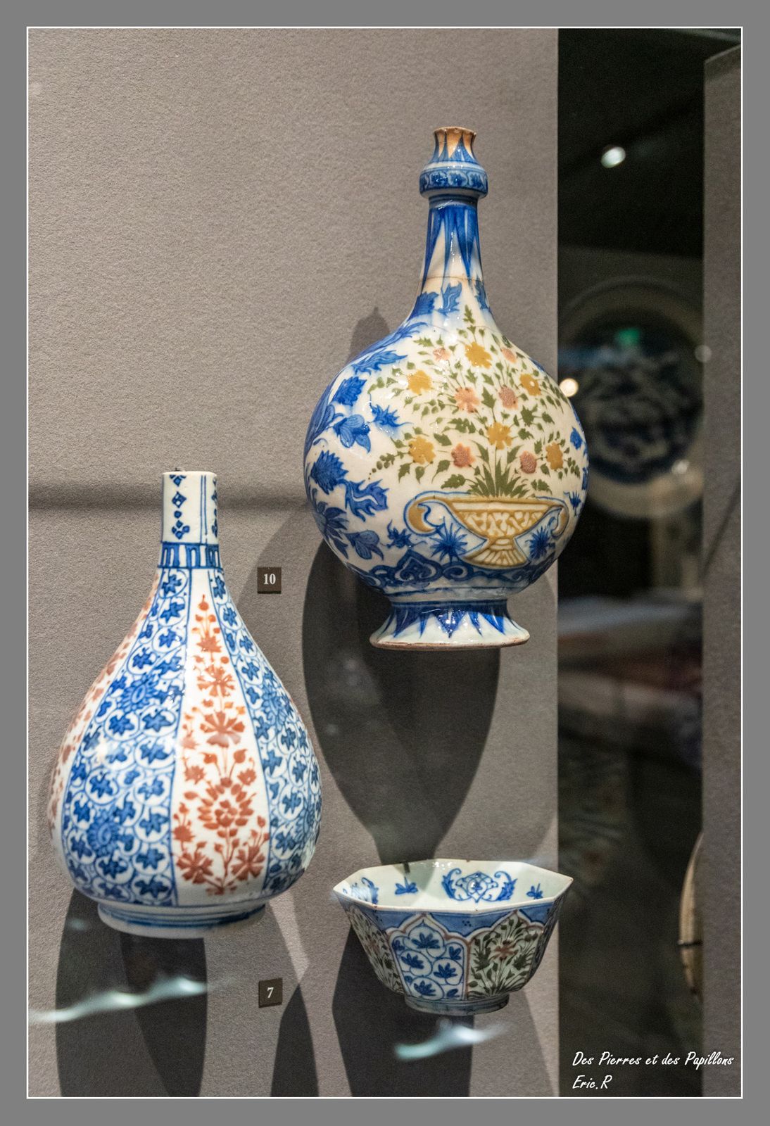 Bouteilles en céramique - Iran - 1650 / 1730