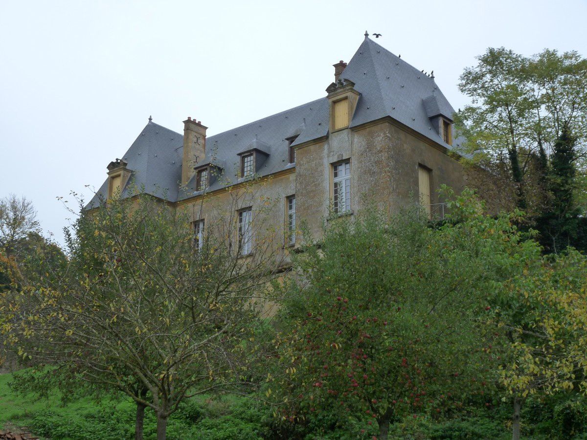 Grandpré (Ardennes) : le château des comtes de Joyeuse